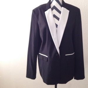Black and white blazer NWOT
