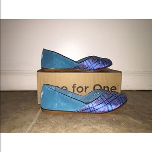 Toms Size 6 Jutti Flats (Algiers Blue)