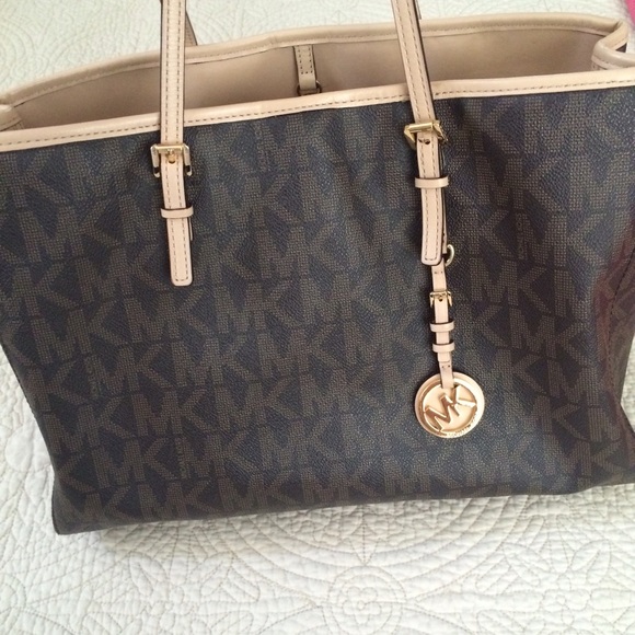 Michael kors tote bag!!