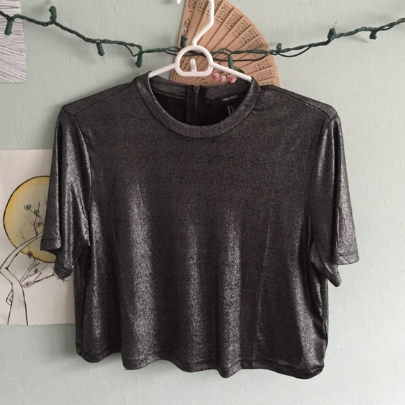 Shimmering forever 21 charcoal crop top never worn