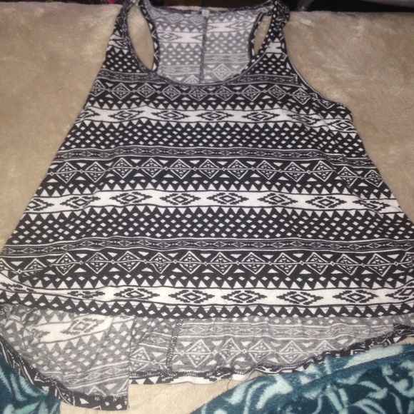 Tribal shirt - Picture 1 of 1