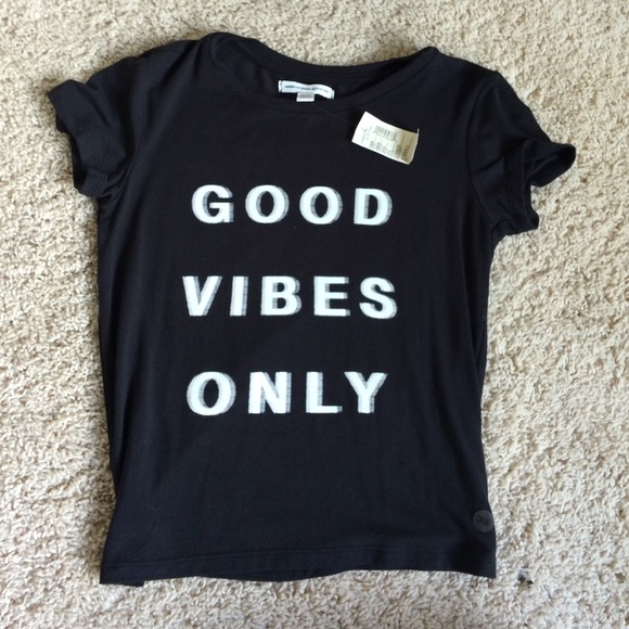 American Eagle Good Vibes Only T NEW WITH TAGS!
