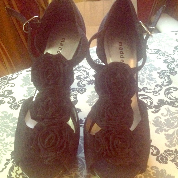 Madden shoes size 6/12