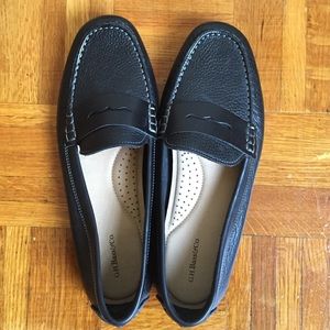 Comfortable Black leather flats.