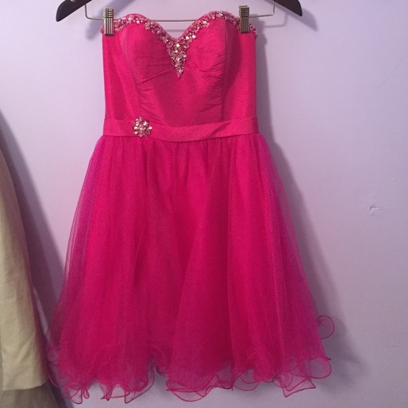 Sweet heart mini prom dress