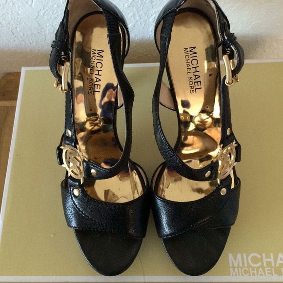 Black Platform Michael Kors Sandal - Picture 3 of 3