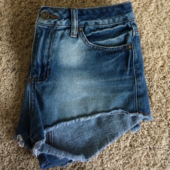 Urban Outfitters Jean Shorts - Picture 1 of 2