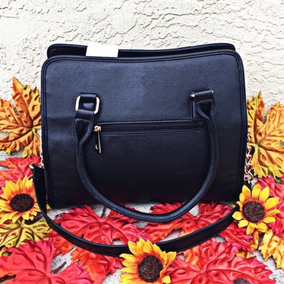 ❗️🚫SOLD❗️Studded Striker Handbag - Picture 3 of 4