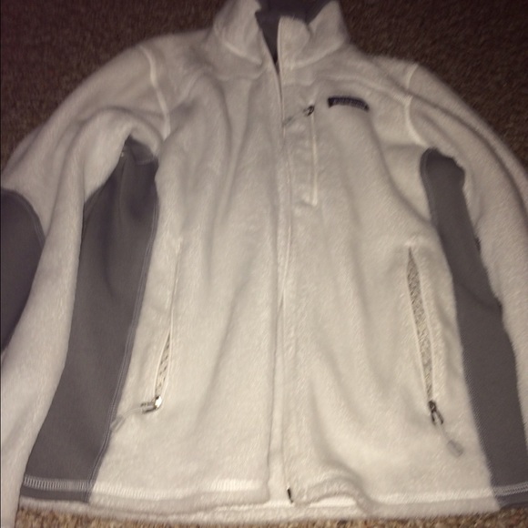 White Patagonia jacket! No stains :)