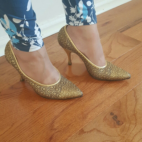 Bruno Magli Shoes - gorgeous lace material shoes