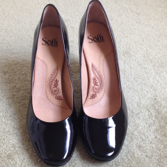 Sofft Black Paten Leather Heels