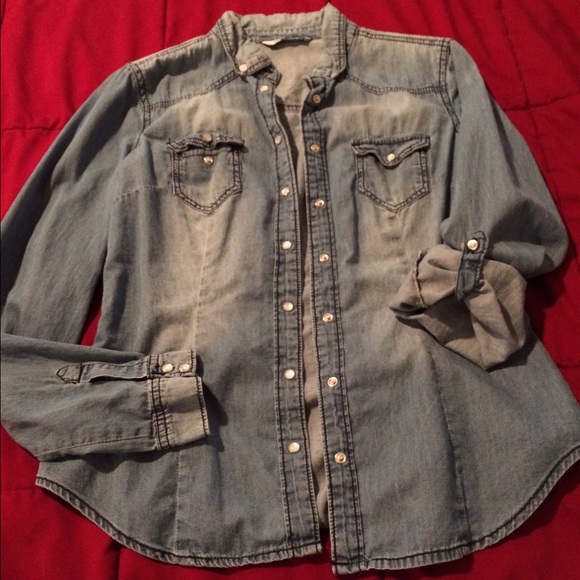 Denim shirt