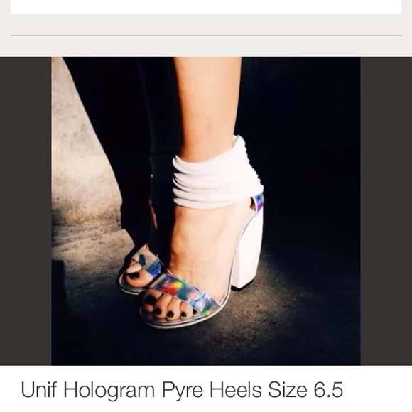 Unif hologram pyre heels size 6.5