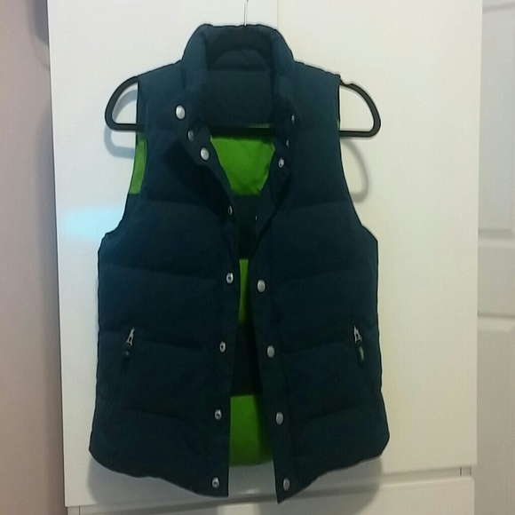 Victorias Secret: Love PINK down reversible vest - Picture 1 of 3