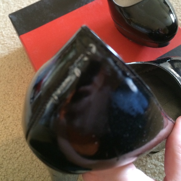 Black pumps - Picture 2 of 4