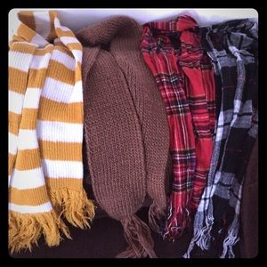Scarfs BUNDLE OF 4 SCARFS!!!