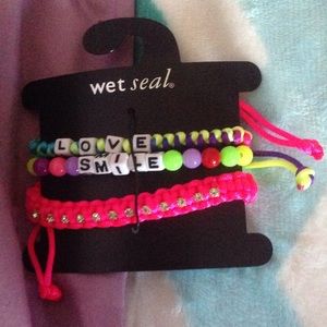 Braclets