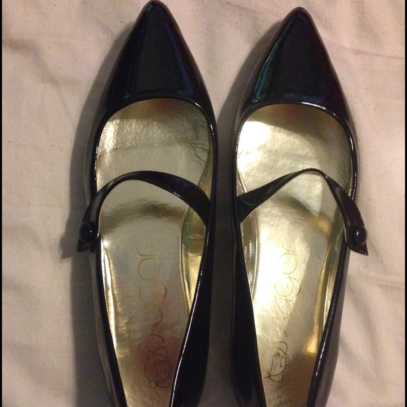 Pointy Toed Mary Janes