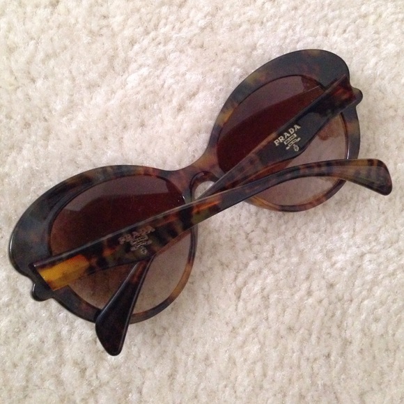 Sold - Picture 2 of 4