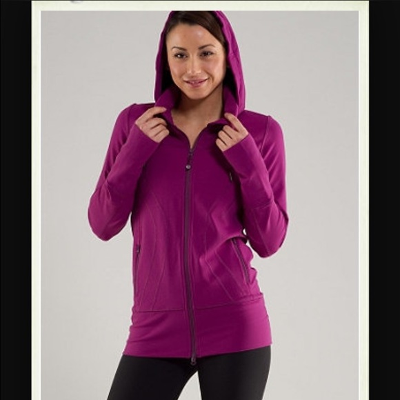 Lululemon in stride jacket