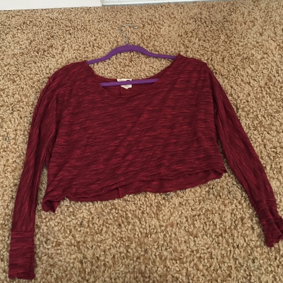 Red long sleeve crop top ❤️