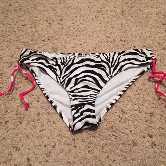 Cute zebra print bikini bottoms  Size XL