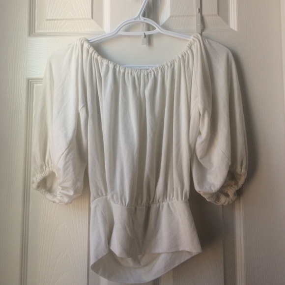 Puffy sleeve white shirt