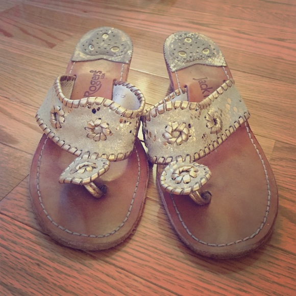JACK ROGERS Size 8 Gold Sandals!