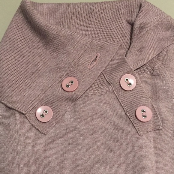 Sweater - Picture 4 of 4