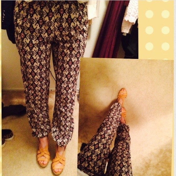Xhilaration. Printing sleeping pants.