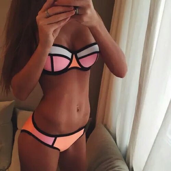 Other - 🔥New colorblock bikini🔥 one hour sale