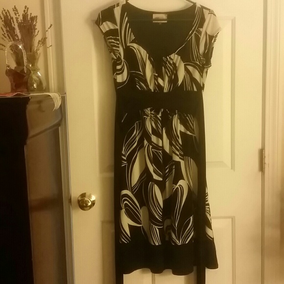 Black/beige Dress