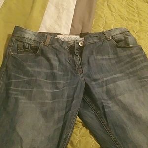 BOYFRIEND JEAN MEDIUM DARK WASH