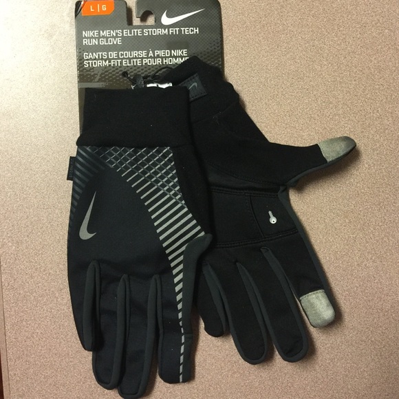 nike running gloves with key pocket