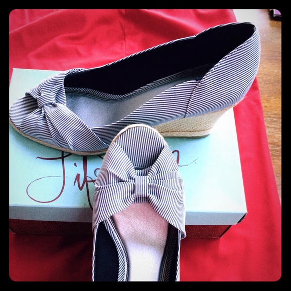 Size 10 Nautical Blue Striped Wedges