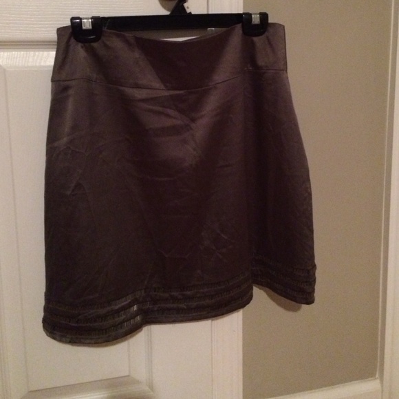 Steel grey satin-feel skirt
