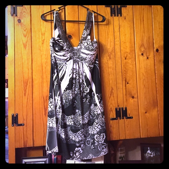 Black and White Dress!! Worn 1 time