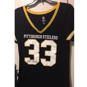 ✅SOLD✅Pittsburgh Steelers V-neck shirt