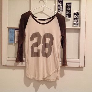 Brandy Melville jersey tee