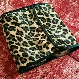 Ladies Leopard Travel Kit Organizer