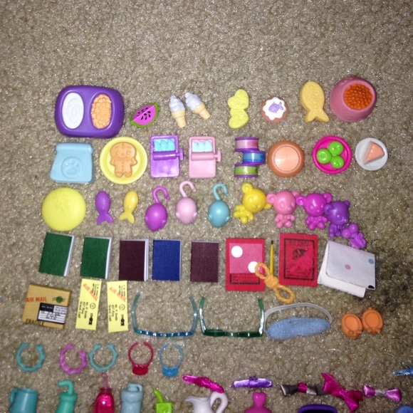 Littlest pet shop accessories