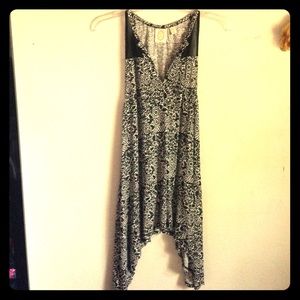 Black and white tunic