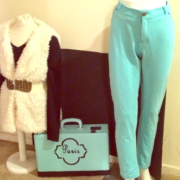 Turquoise stretch jeans. Plus size