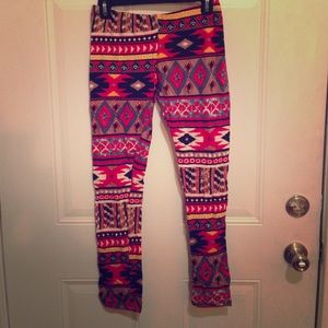 Printed Leggings - Size Medium