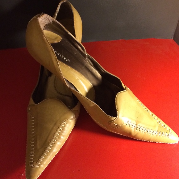 Tan pointed toe heels