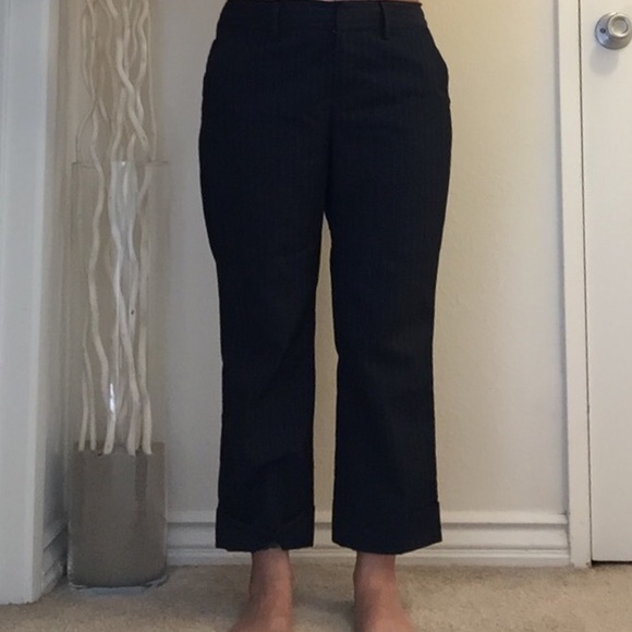 GAP navy blue cropped trousers