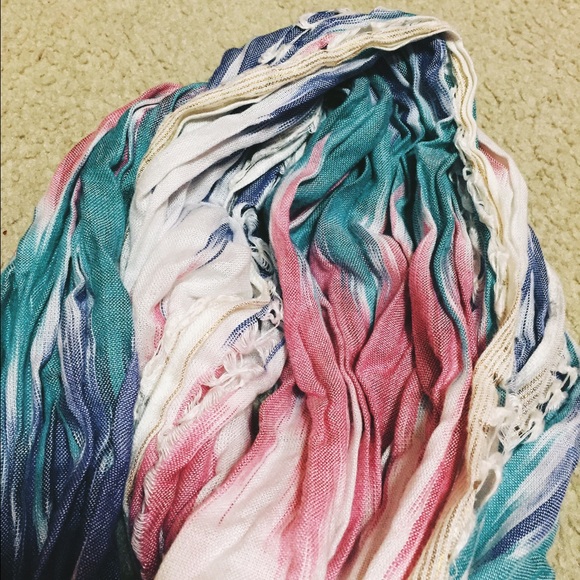 American Eagle Outfitters Accessories - Multi-color Infinity scarf