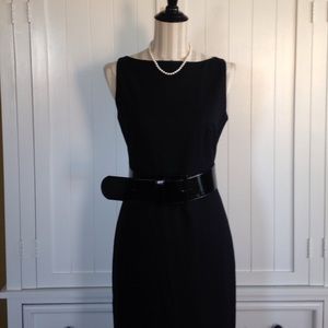Banana Republic Classic Fit LBD