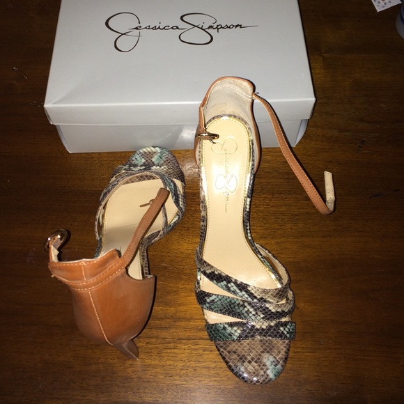 Jessica Simpson Snakeprint 3inch heels