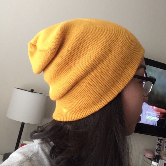 SOLD‼️Beanie - Picture 2 of 2